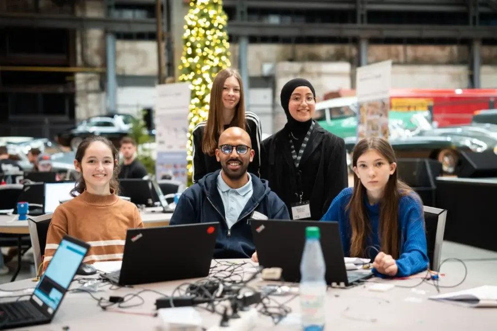 Technik-Worksops-Automuseum-Loh-MAKEATHON-2025-1-