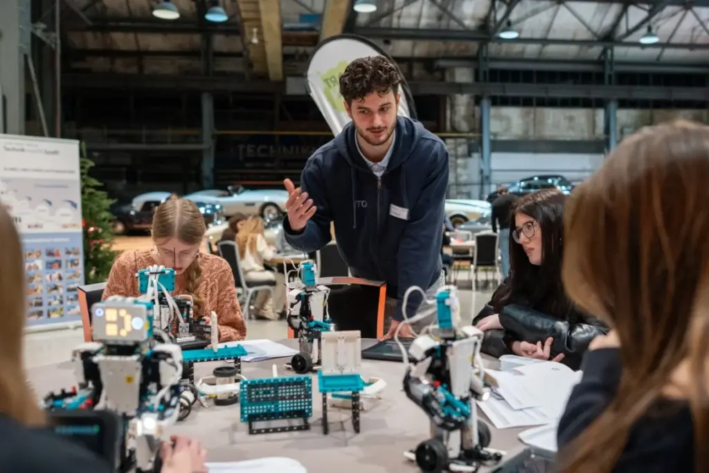 Technik-Worksops-Automuseum-Loh-MAKEATHON-2025-29-
