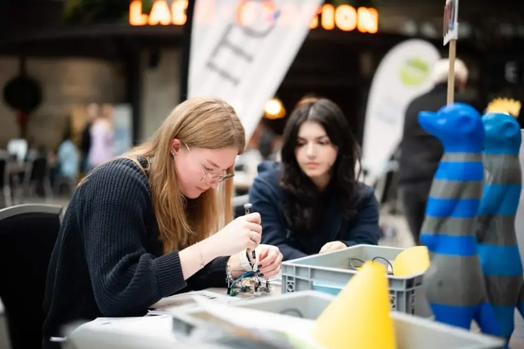 Technik-Worksops-Automuseum-Loh-MAKEATHON-2025-38-
